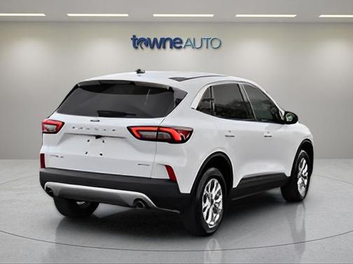 Oxford White 2024 Ford Escape Active