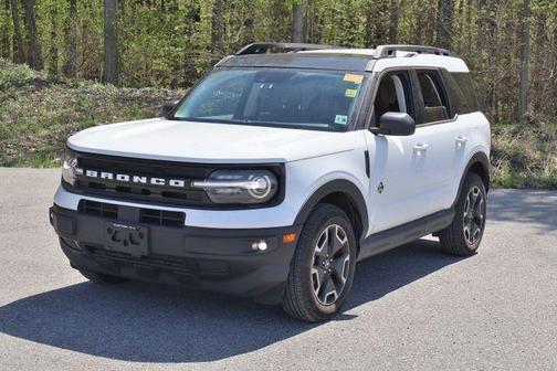 Oxford White 2023 Ford Bronco Sport Outer Banks