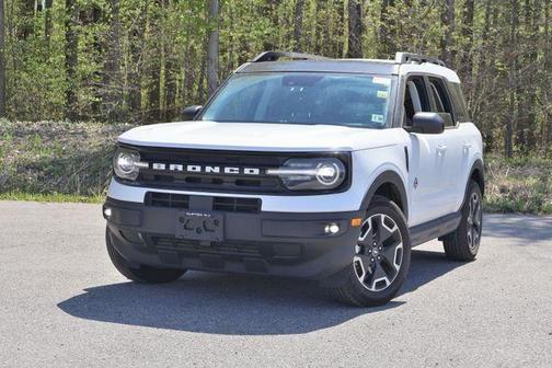 Oxford White 2023 Ford Bronco Sport Outer Banks
