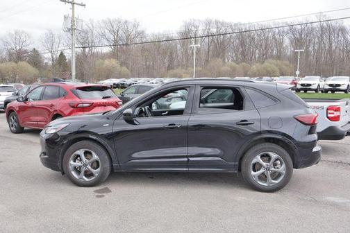 Black Metallic 2023 Ford Escape ST-Line Select