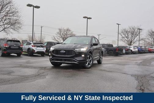 Black Metallic 2023 Ford Escape ST-Line Select