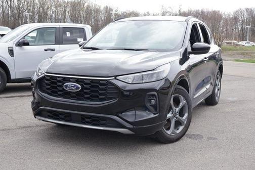 Black Metallic 2023 Ford Escape ST-Line Select