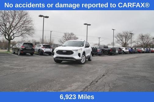 Oxford White 2023 Ford Escape Active