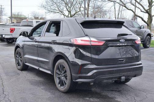 Black Metallic 2024 Ford Edge ST Line