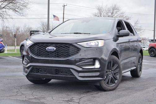 Black Metallic 2024 Ford Edge ST Line