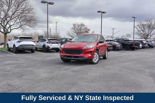 Red Metallic 2022 Ford Escape SE