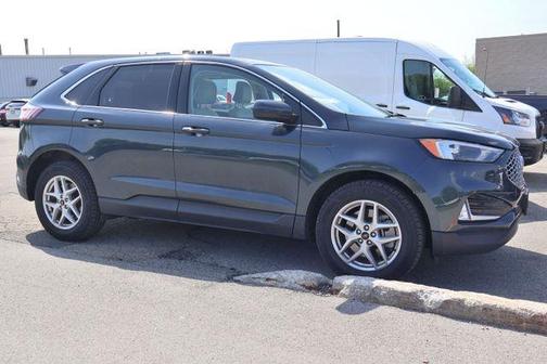 Blue Metallic 2023 Ford Edge SEL