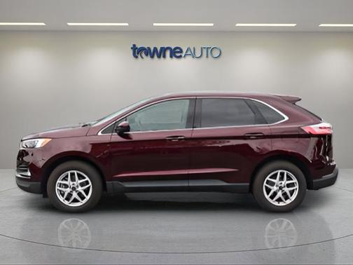 Burgundy 2023 Ford Edge SEL