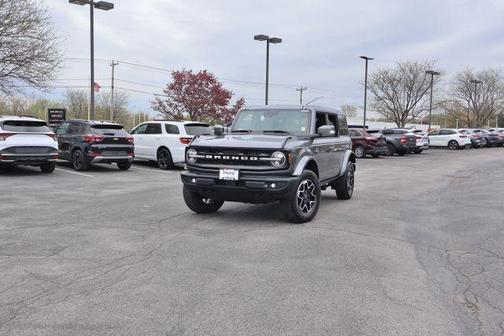 Gray Metallic 2024 Ford Bronco Outer Banks