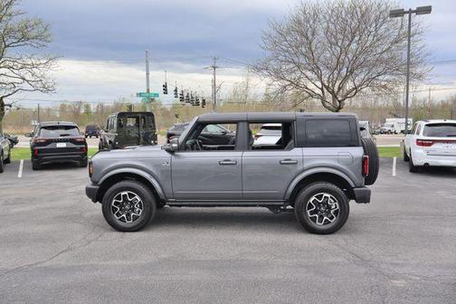 Gray Metallic 2024 Ford Bronco Outer Banks