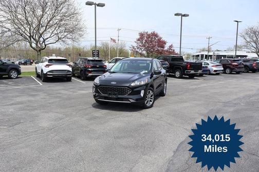 Black Metallic 2022 Ford Escape SEL