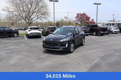Black Metallic 2022 Ford Escape SEL
