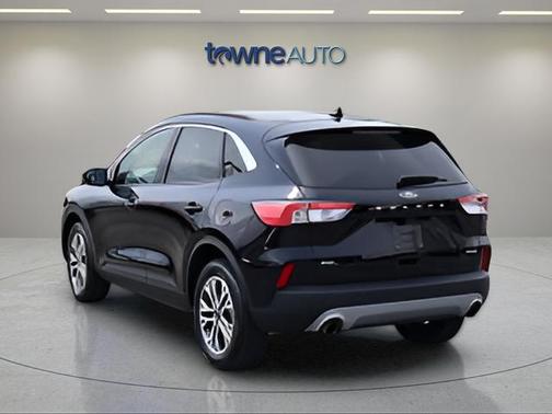 Black Metallic 2022 Ford Escape SEL