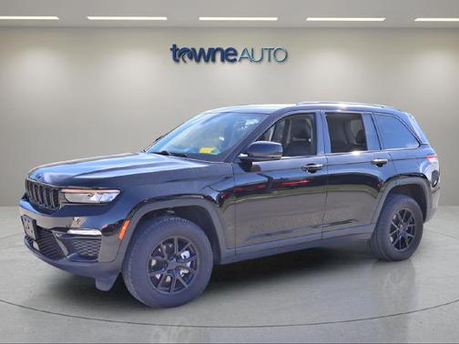 Diamond Black 2022 Jeep Grand Cherokee Limited