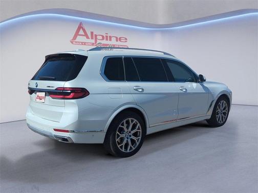 2023 BMW X7 xDrive40i