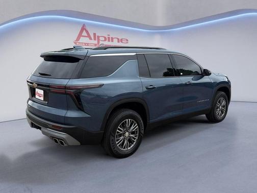 Lakeshore Blue Metallic 2025 Chevrolet Traverse LT