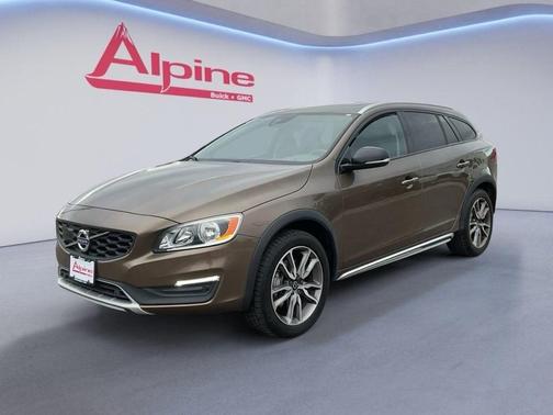 2018 Volvo V60 Cross Country T5