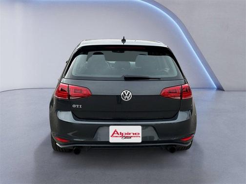 2017 Volkswagen Golf GTI S 4-Door