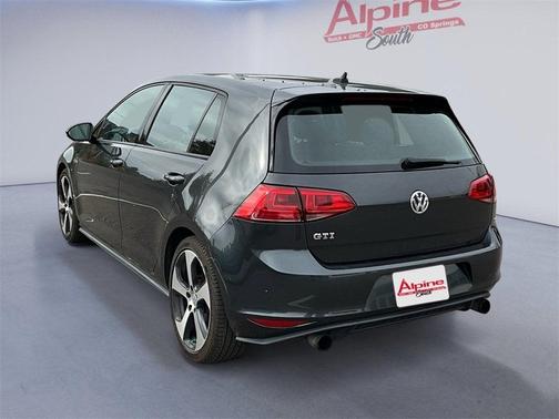 2017 Volkswagen Golf GTI S 4-Door
