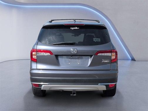 2019 Honda Pilot Touring 8-Passenger