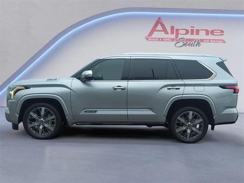 2023 Toyota Sequoia SR5