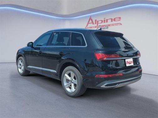 2024 Audi Q7 45 Premium Plus