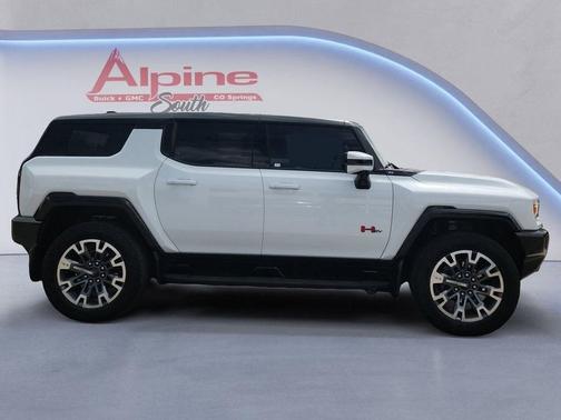 White 2025 GMC HUMMER EV SUV 3X