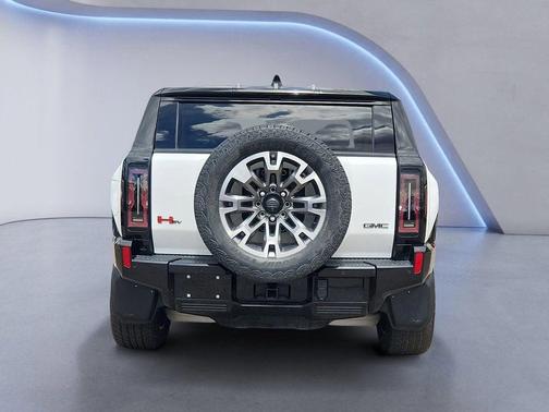 White 2025 GMC HUMMER EV SUV 3X