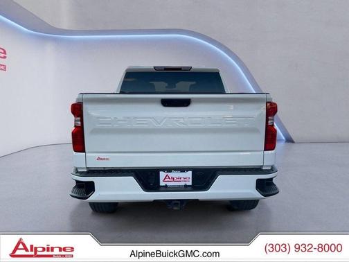 2022 Chevrolet Silverado 1500 Custom