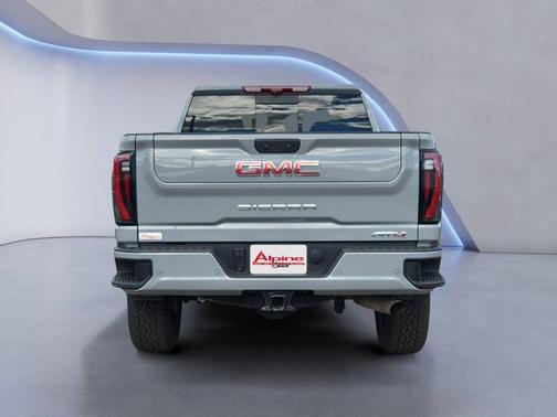 2025 GMC Sierra 2500 AT4