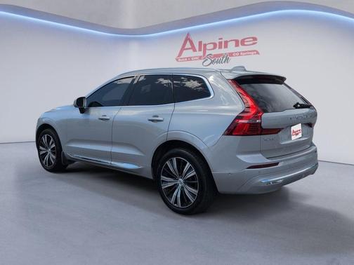 Silver 2022 Volvo XC60 B5 Inscription
