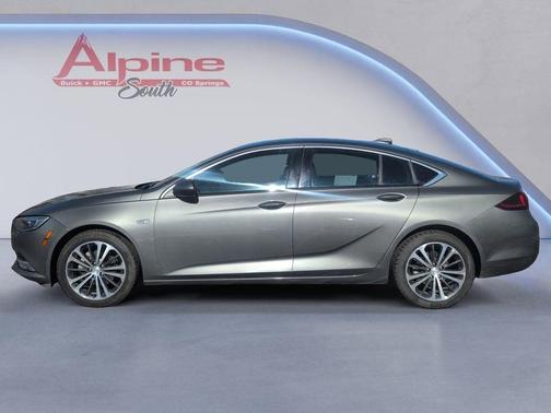 2018 Buick Regal Sportback Essence