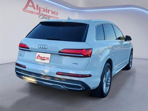 2022 Audi Q7 55 Premium Plus
