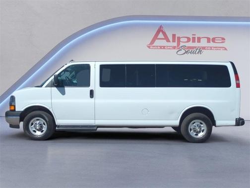 2022 Chevrolet Express 3500 LT