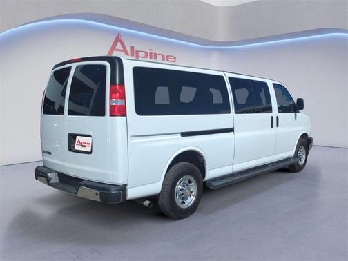 2022 Chevrolet Express 3500 LT