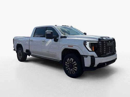 White Frost Tri-Coat 2025 GMC Sierra 3500 Denali Ultimate