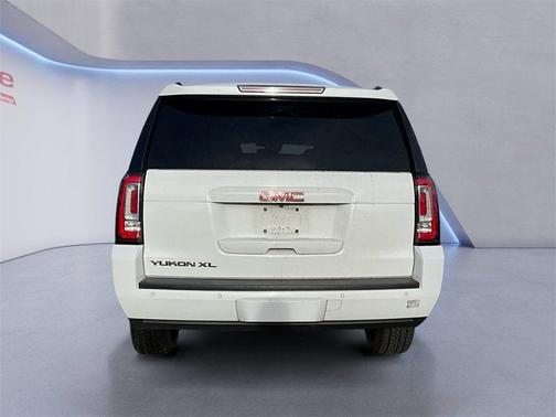 2017 GMC Yukon XL SLT