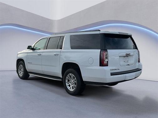 2017 GMC Yukon XL SLT