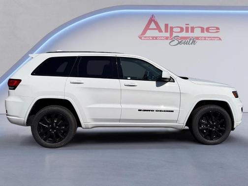 2022 Jeep Grand Cherokee WK Laredo