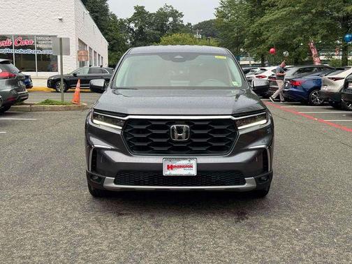 Modern Steel Metallic 2023 Honda Pilot EX-L 7-Passenger