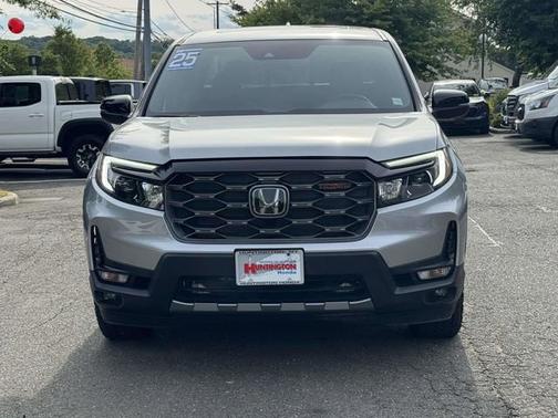 Solar Silver Metallic 2025 Honda Ridgeline