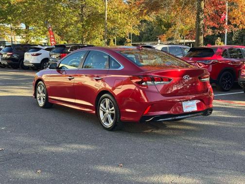 Scarlet Red 2018 Hyundai SONATA SEL