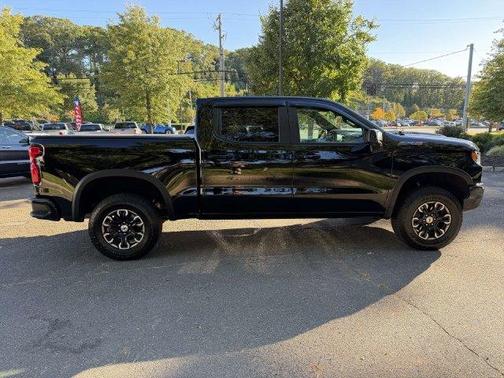 Black 2022 Chevrolet Silverado 1500 ZR2