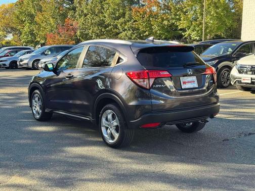 Crystal Black Pearl 2016 Honda HR-V EX-L w/Navigation