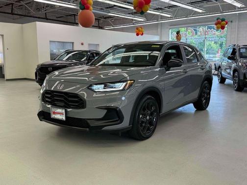 Urban Gray Pearl 2024 Honda HR-V Sport