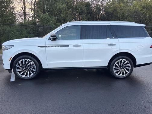 2025 Lincoln Navigator BLACK LABEL