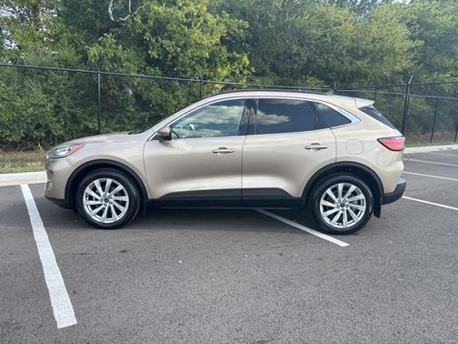 2021 Ford Escape TITANIUM