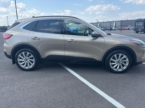 2021 Ford Escape TITANIUM