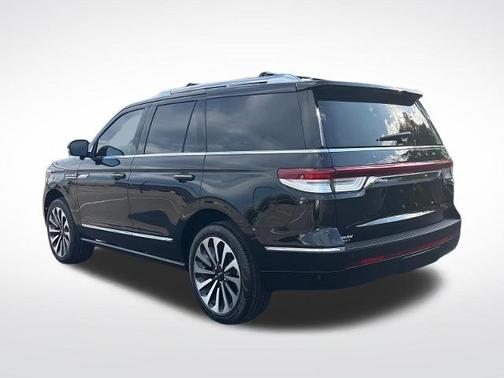 INFINITE BLACK 2023 Lincoln Navigator RESERVE