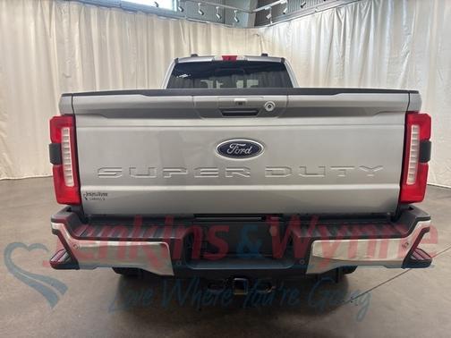 2023 Ford F-350 LARIAT SUPER DUTY